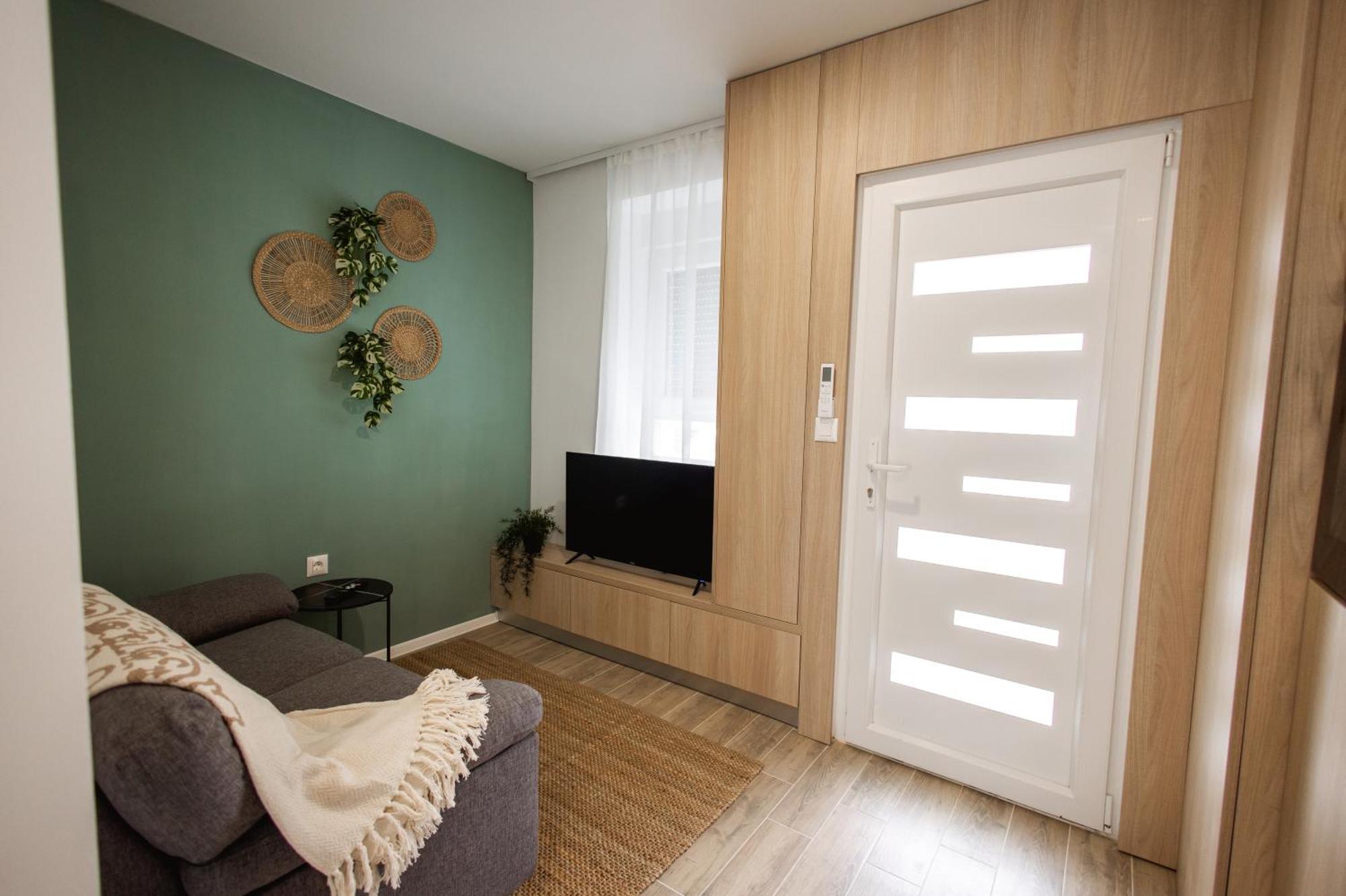 Cozy Studio Apartment In Osijek - Self Check In Экстерьер фото