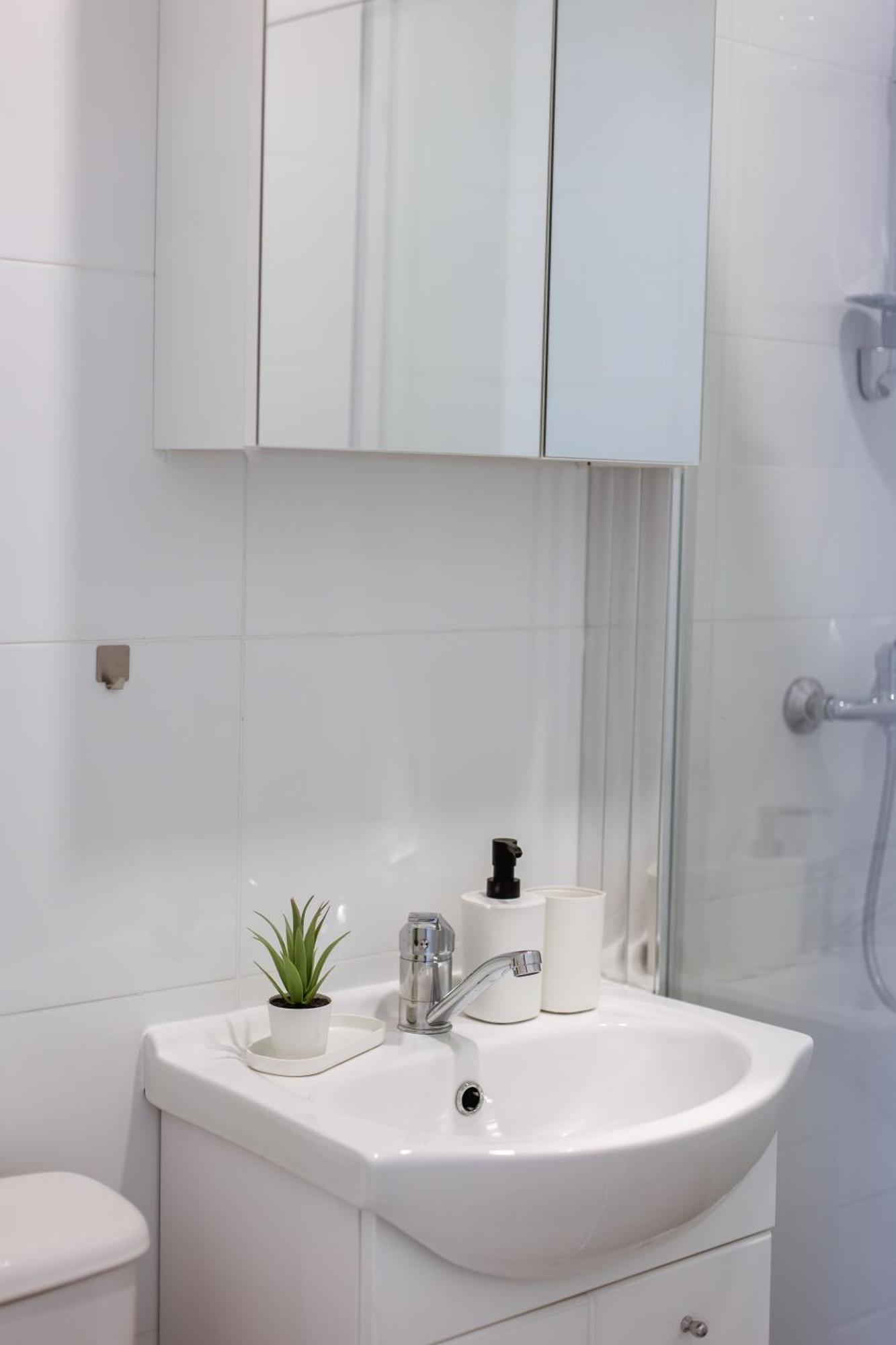 Cozy Studio Apartment In Osijek - Self Check In Экстерьер фото